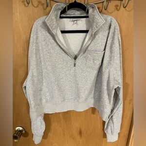 THE GREII- cropped quarter zip